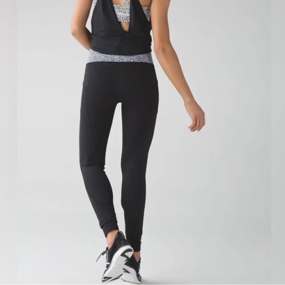 Lululemon All The Right Places Legging Black Miss Mosaic White - Picture 4 of 11